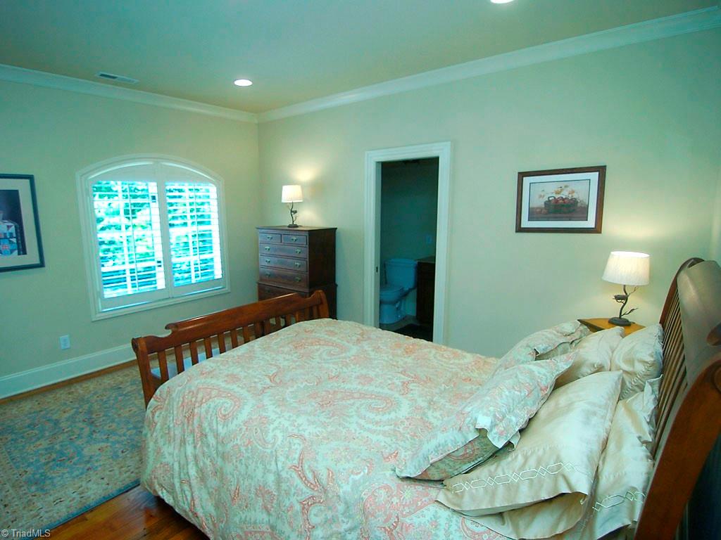 3048 Country Club Road Winston-Salem, NC 27104 - Photo 18 of 30 Upper Level Bedroom