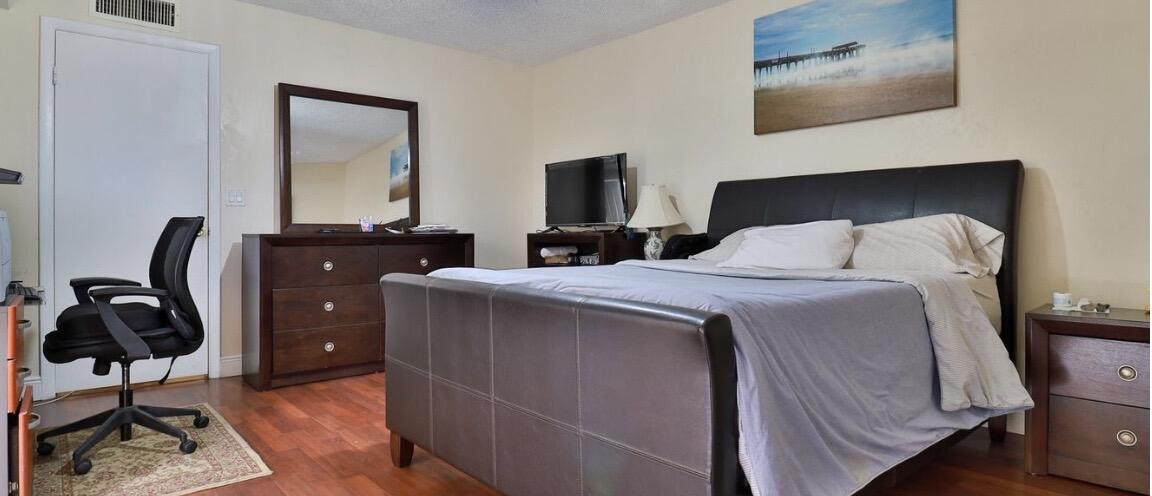 1034 Springdale Circle Palm Springs, FL 33461 - Photo 14 of 16 MAIN BED