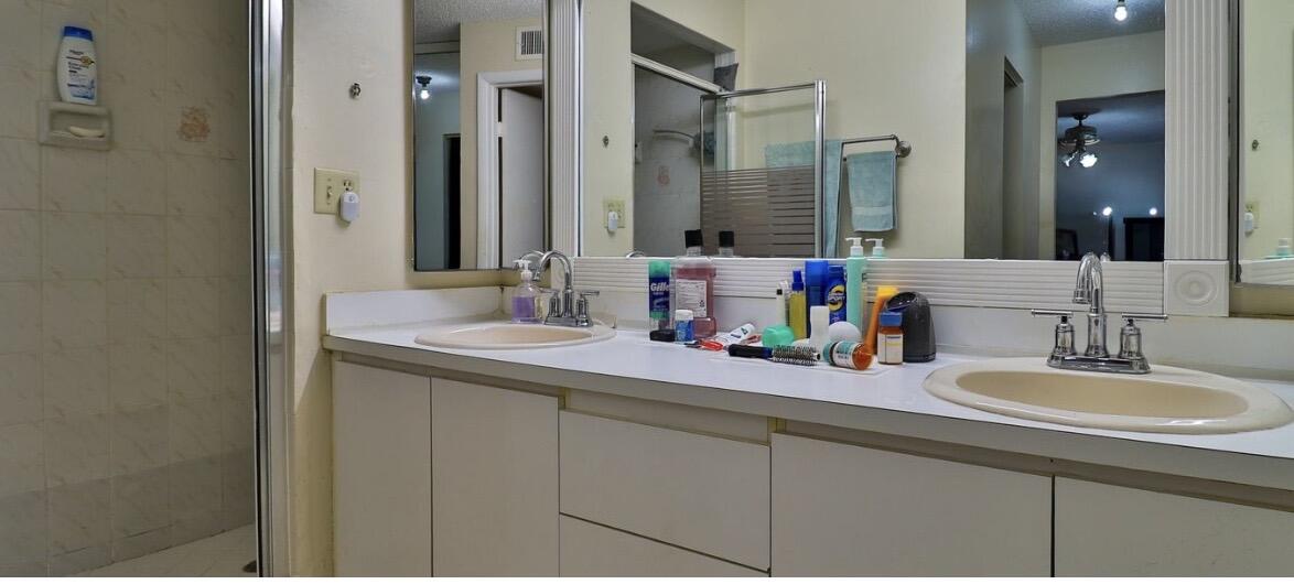 1034 Springdale Circle Palm Springs, FL 33461 - Photo 16 of 16 BATH 2