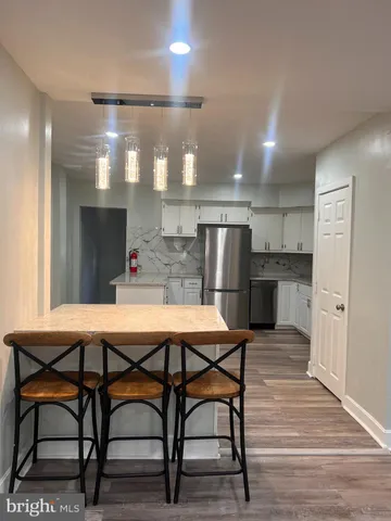 $2,350 | 329 Market Street, Gloucester City, NJ 08030