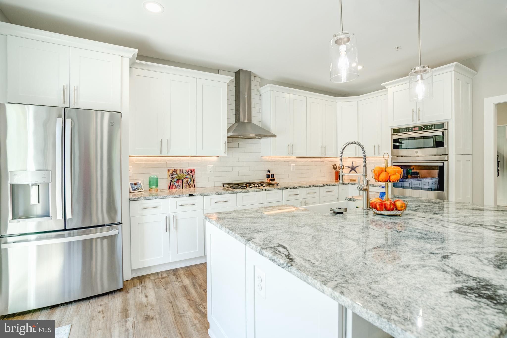 8331 Woodland Road Pasadena, MD 21122 - Photo 17 of 63 Gourmet Kitchen