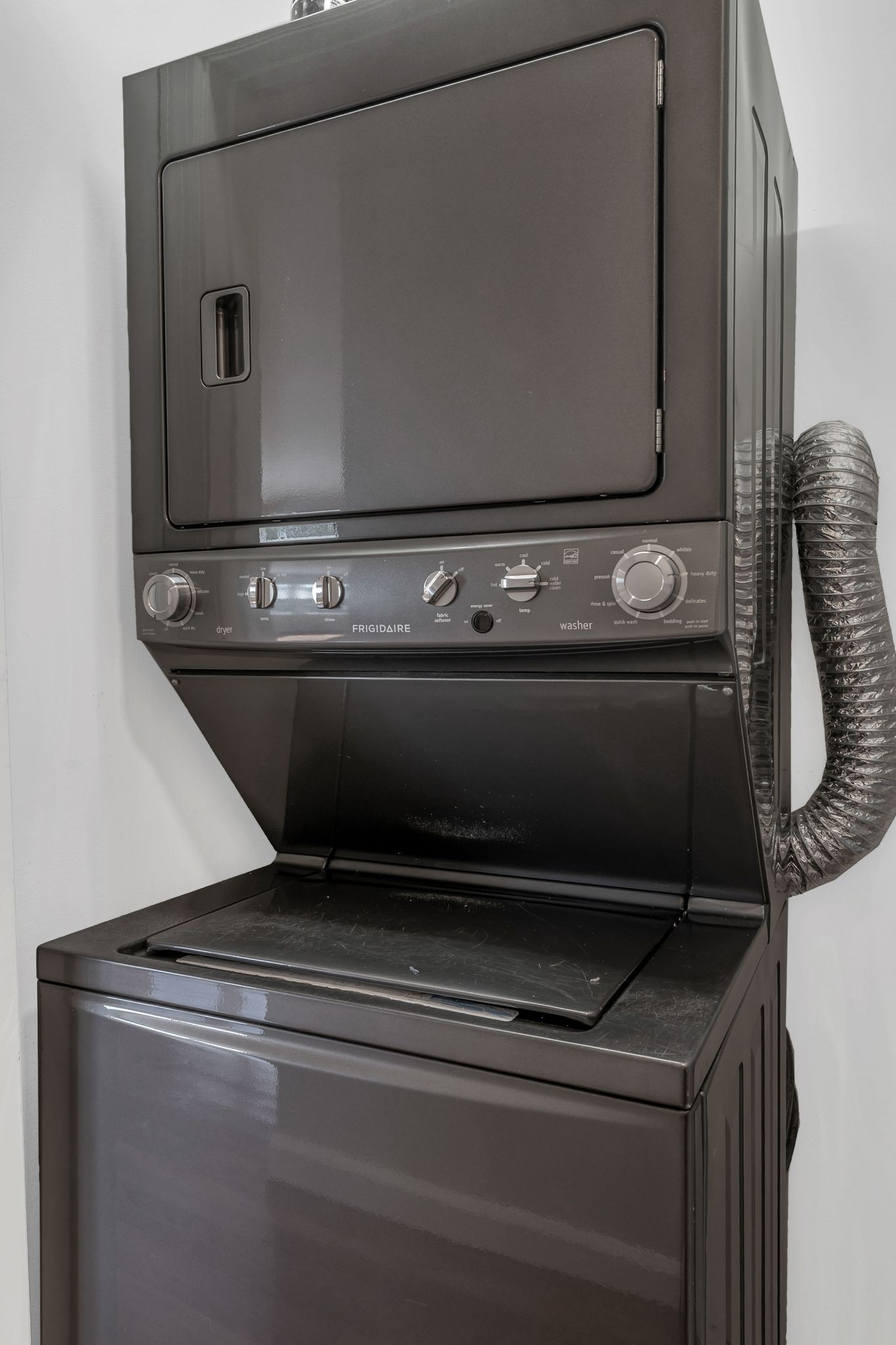44 Flint Drive Decherd, TN 37324 - Photo 18 of 31 a close view of stove top oven