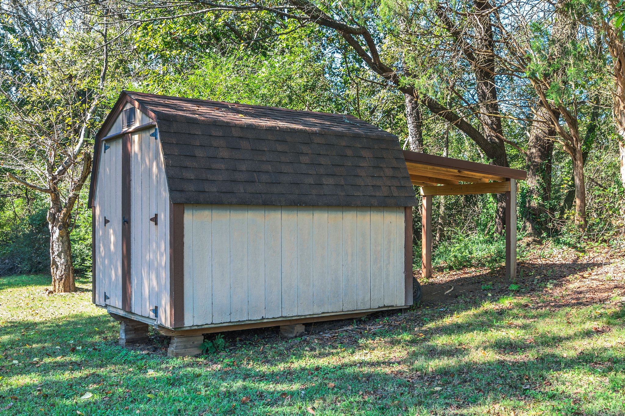 44 Flint Drive Decherd, TN 37324 - Photo 24 of 31 a backyard of a house with lots of green space