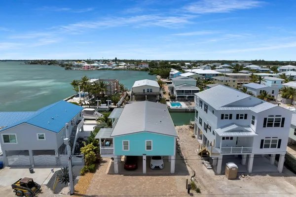 $1,750,000 | 1279 91st St Ocean, Marathon, FL 33050
