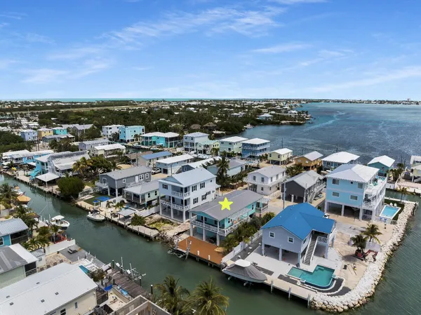 $1,750,000 | 1279 91st St Ocean, Marathon, FL 33050