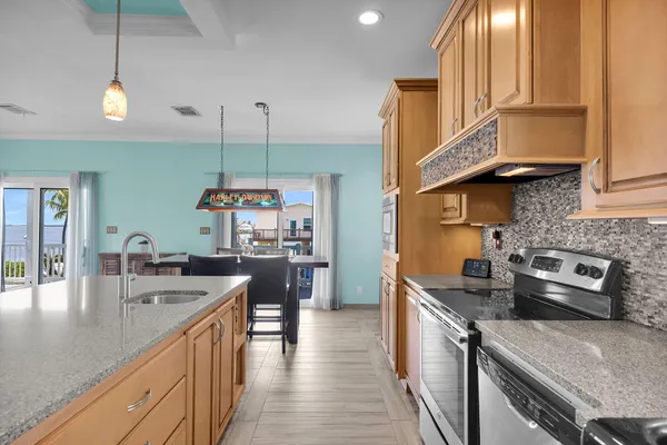 $1,750,000 | 1279 91st St Ocean, Marathon, FL 33050