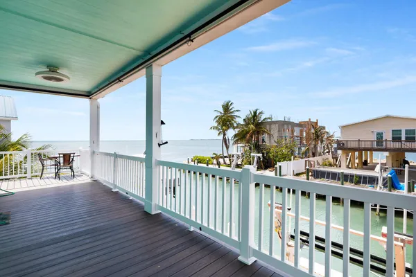 $1,750,000 | 1279 91st St Ocean, Marathon, FL 33050