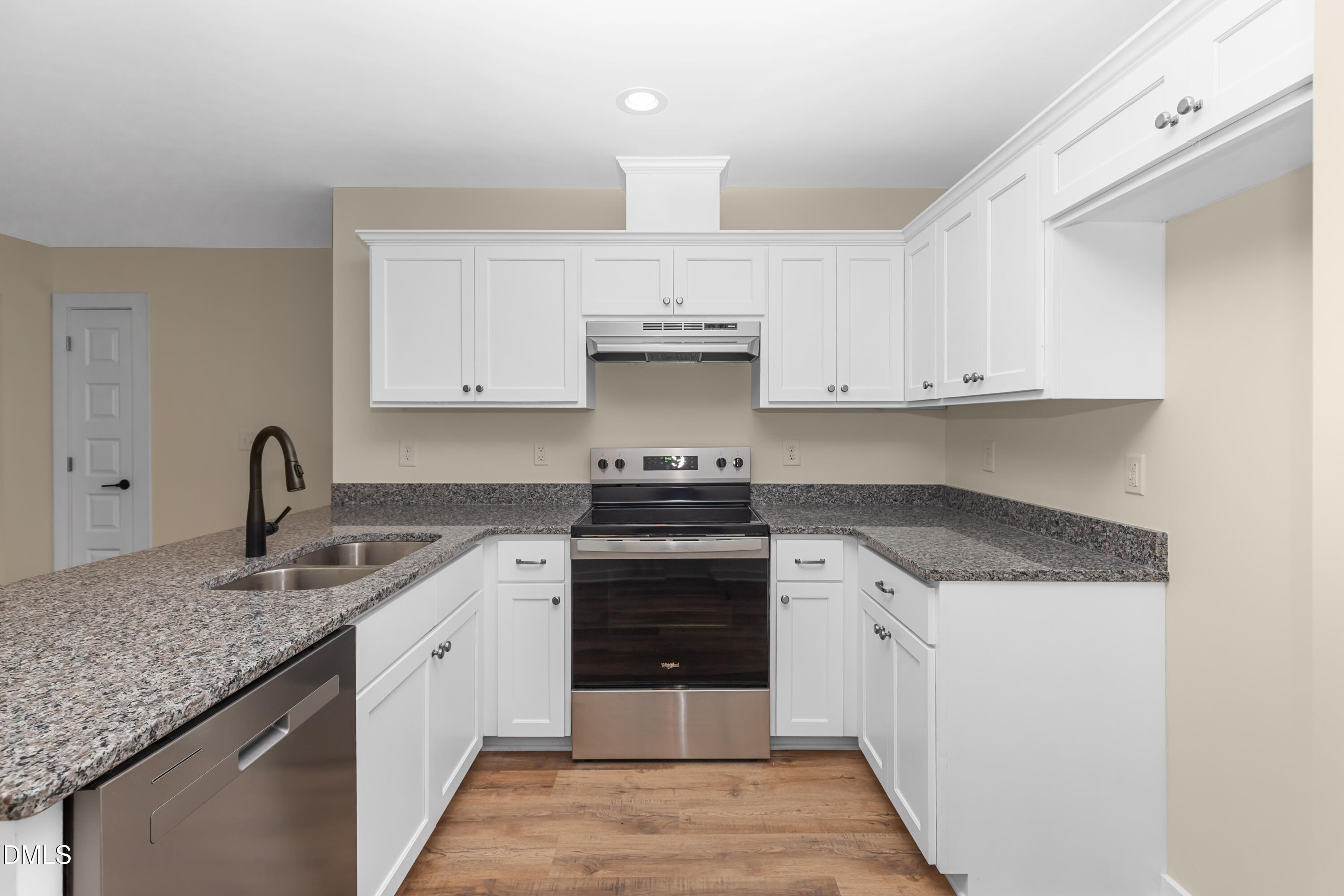 211 East Washington Street Coats, NC 27521 - Photo 12 of 22 _MG_1879