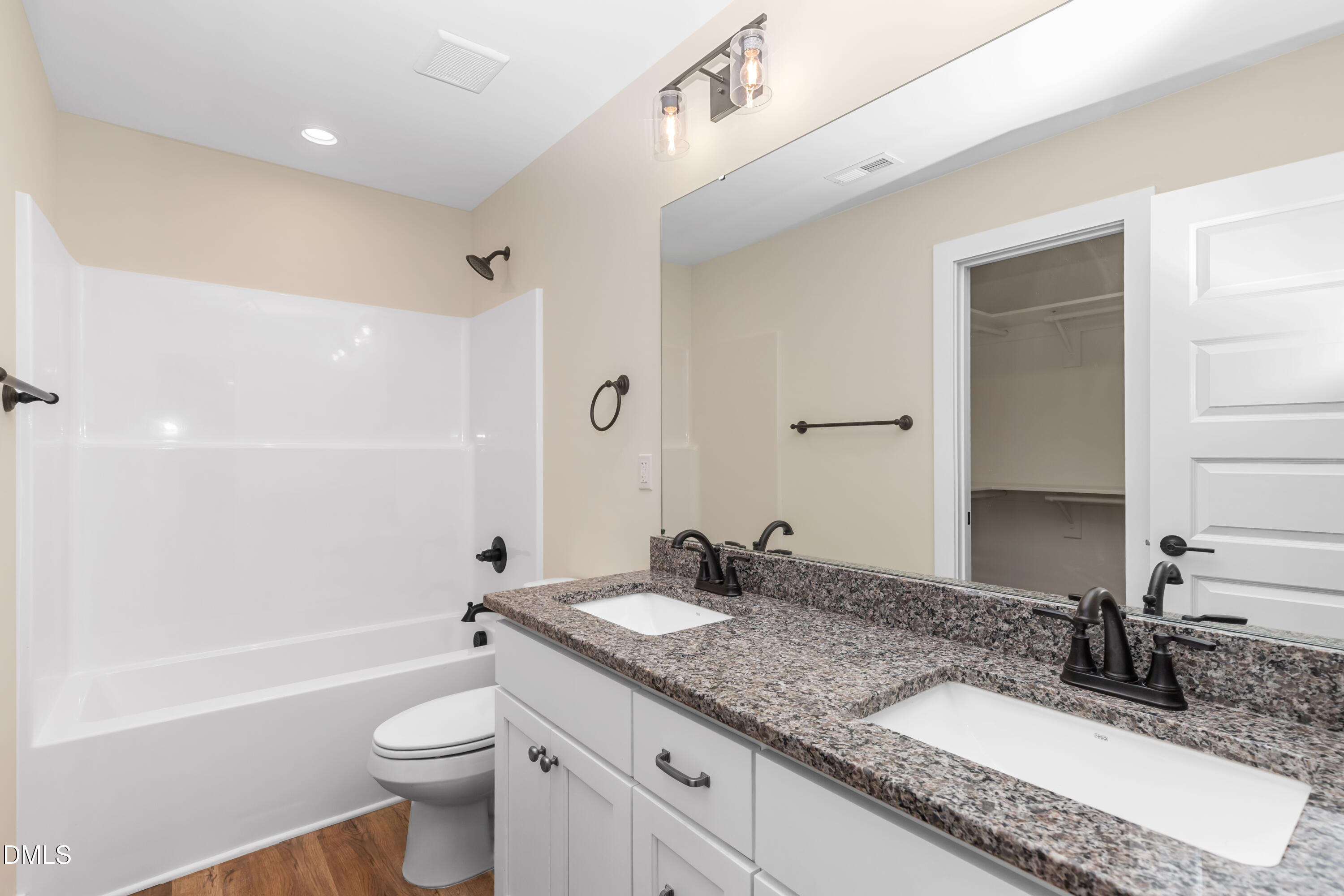 211 East Washington Street Coats, NC 27521 - Photo 20 of 22 _MG_1888