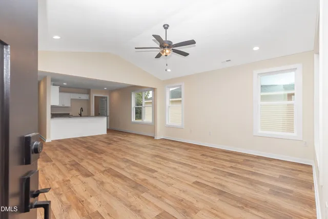 $254,900 | 211 East Washington Street, Coats, NC 27521