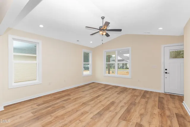 $254,900 | 211 East Washington Street, Coats, NC 27521