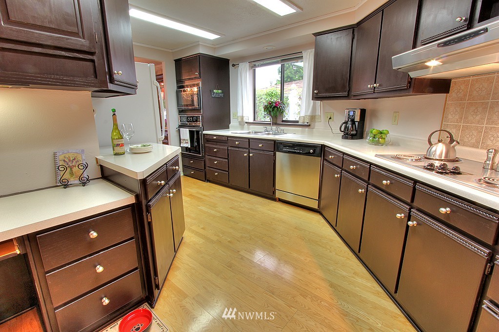 23831 Willow Circle Bothell, WA 98021 - Photo 6 of 25