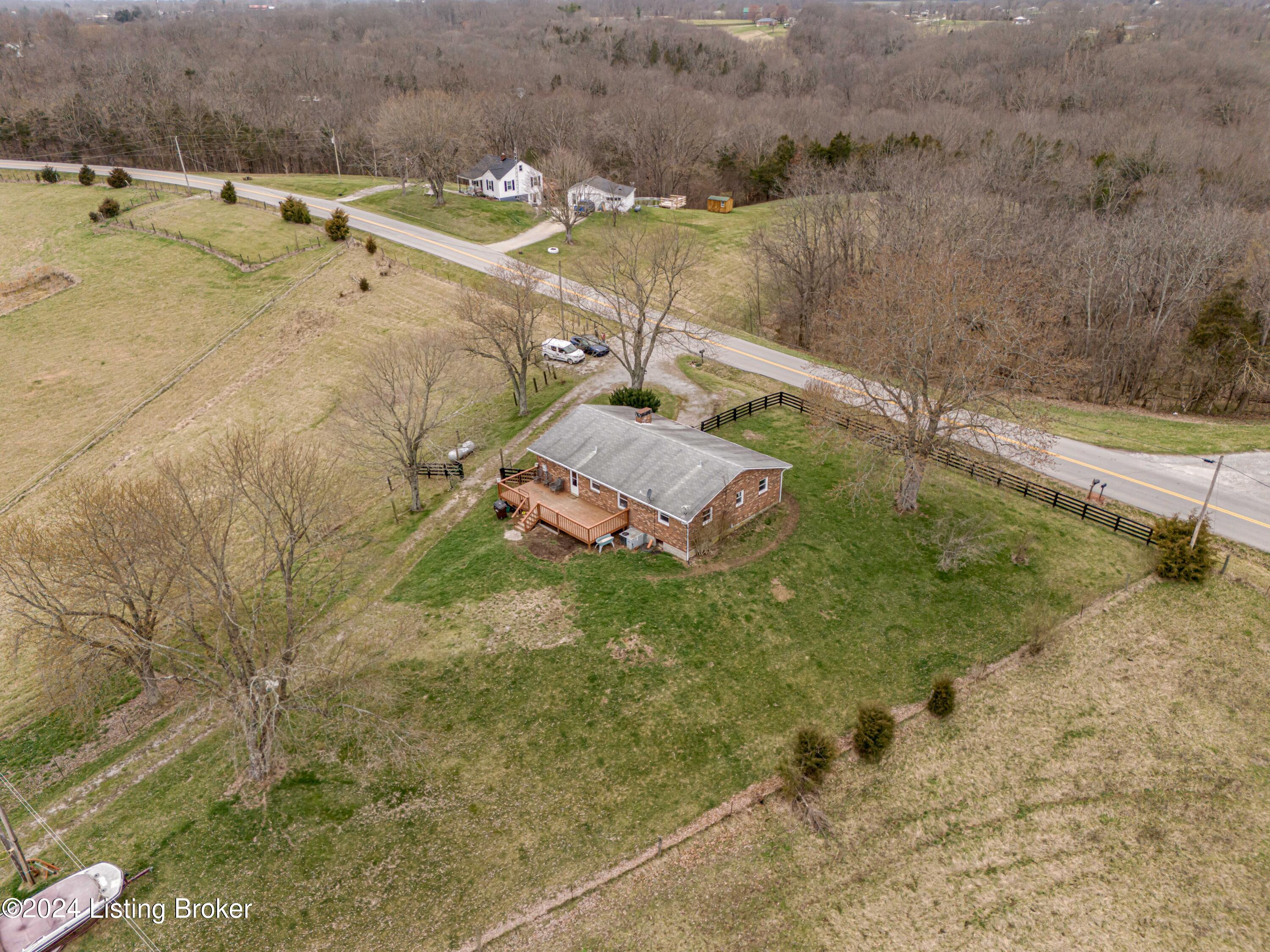1570 Mink Run Road Frankfort, KY 40601 - Photo 17 of 79 DJI_20230829102011_0034_D