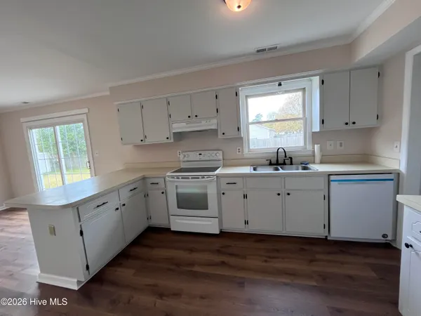 $249,900 | 317 Beechwood Drive, Havelock, NC 28532