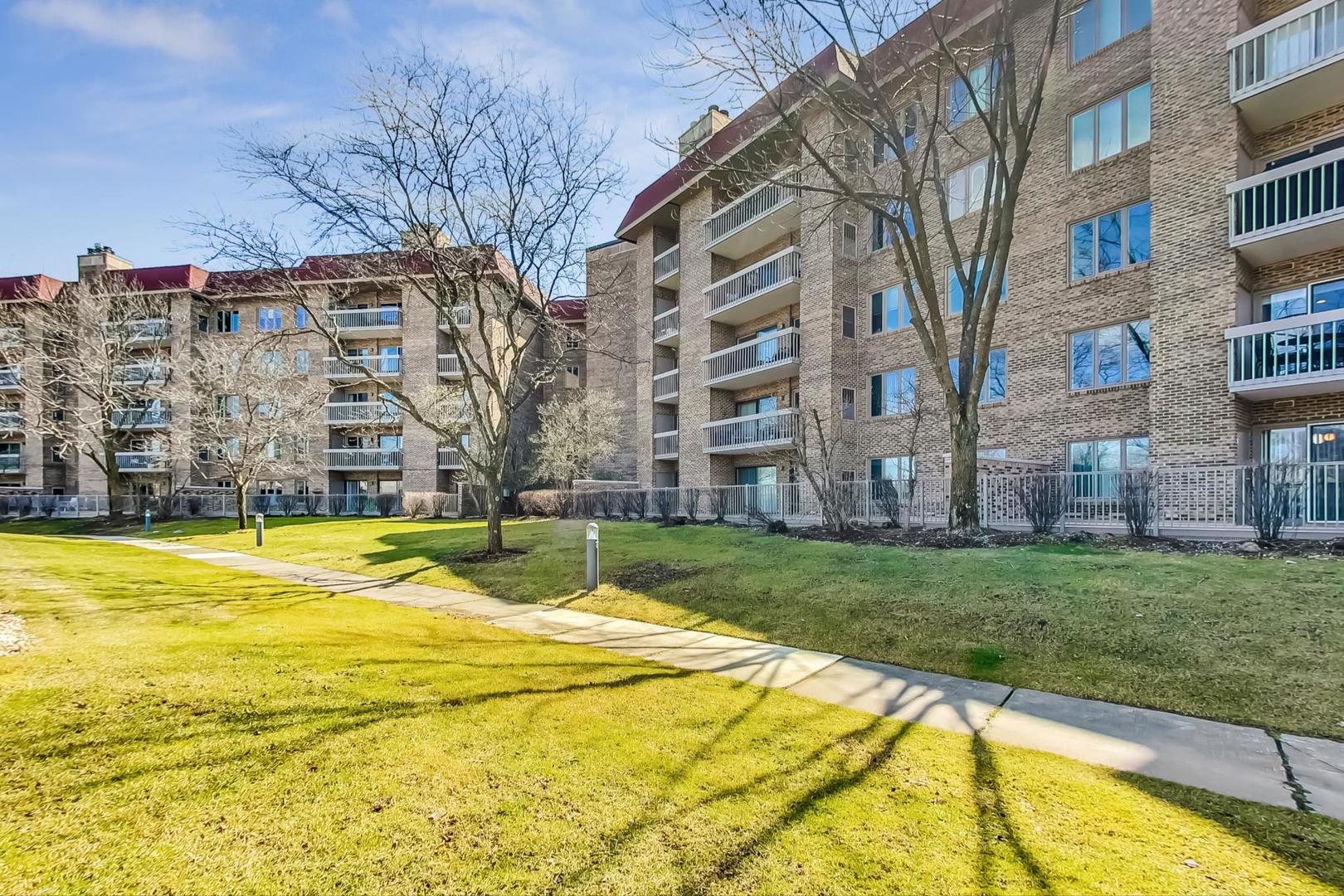 1250 Rudolph Drive, Unit 5P Northbrook, IL 60062 - Photo 30 of 31 Gallery Image 30