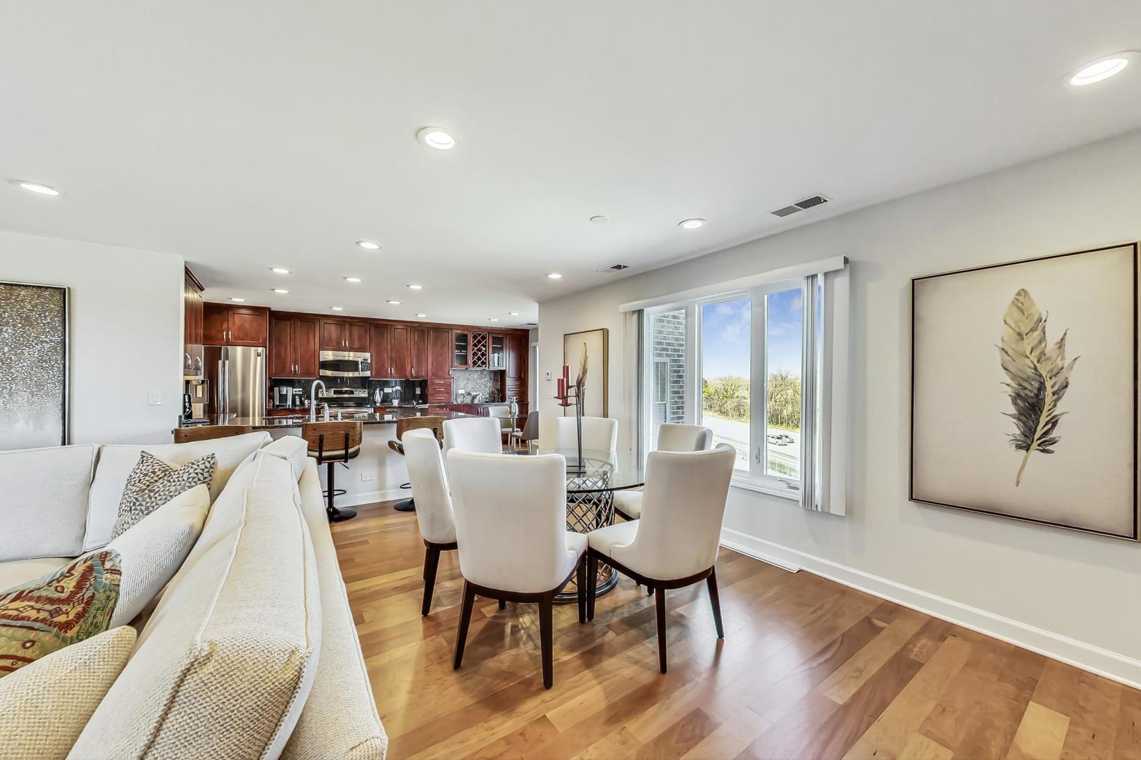 1250 Rudolph Drive, Unit 5P Northbrook, IL 60062 - Photo 9 of 31 Gallery Image 9