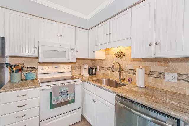 $389,900 | 9560 Shore Drive, Unit 3H, Myrtle Beach, SC 29572