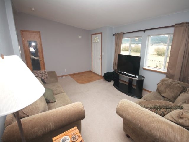 16015 North Madison Road Mead, WA 99021 - Photo 5 of 26