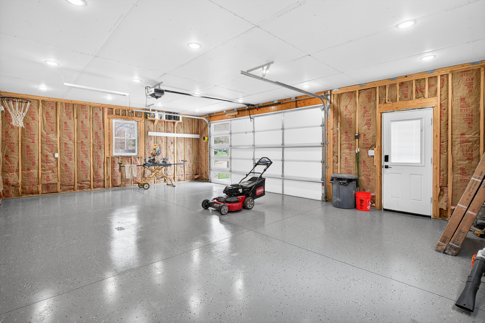 327 30th Avenue North Clinton, IA 52732 - Photo 30 of 38 a view of a room with gym equipment