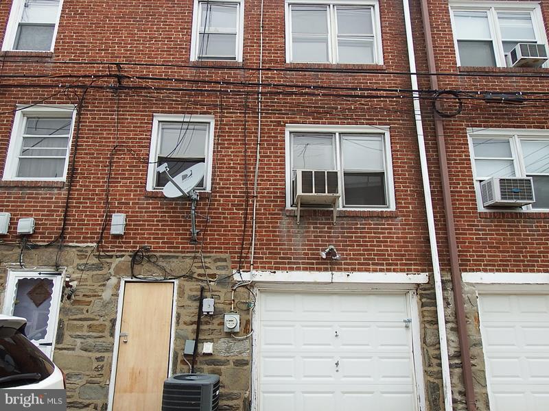 6854 Radbourne Road Upper Darby, PA 19082 - Photo 2 of 15