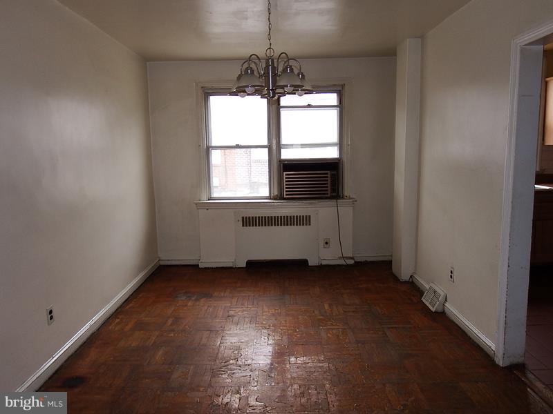 6854 Radbourne Road Upper Darby, PA 19082 - Photo 12 of 15