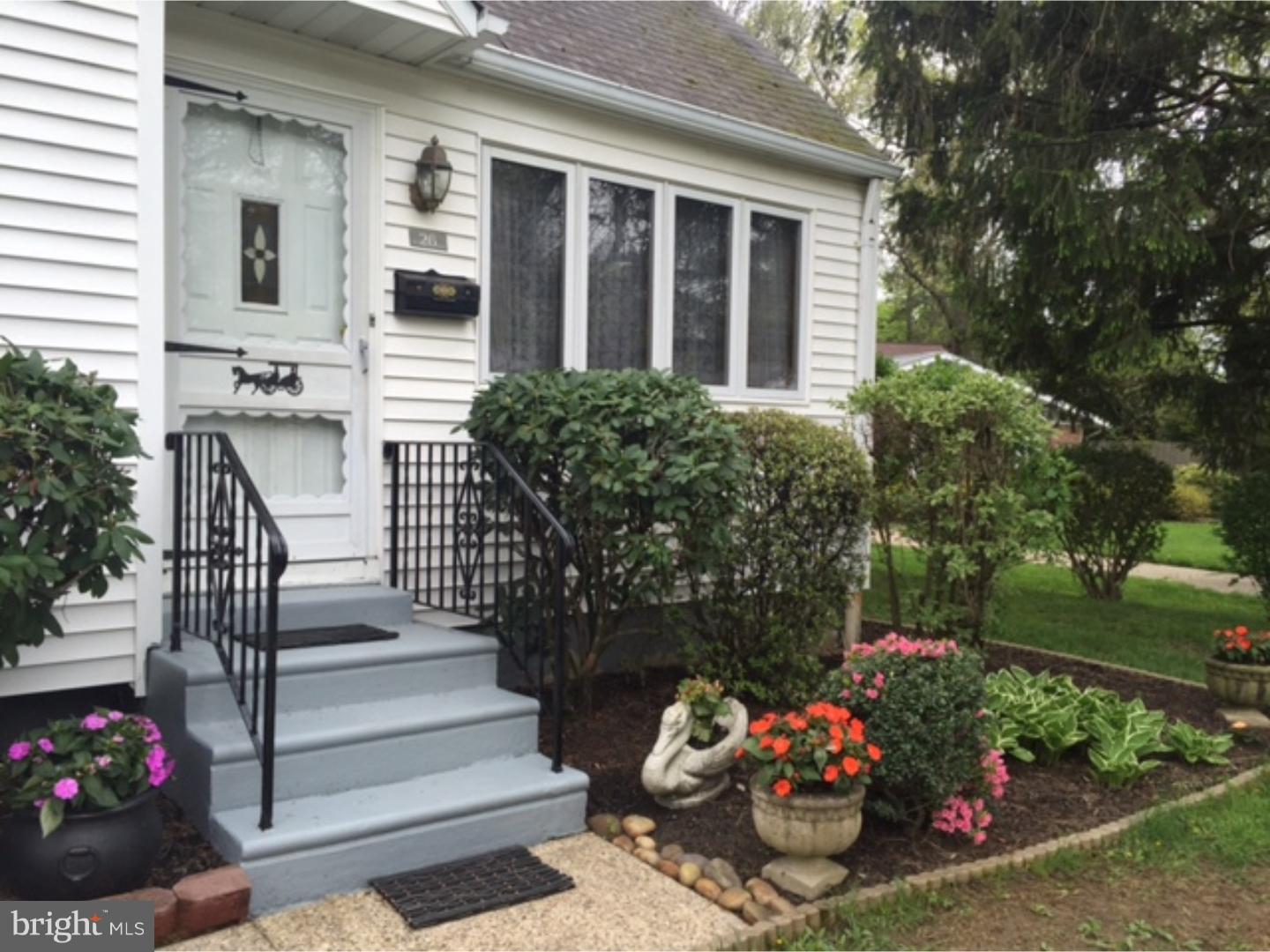 26 Ridgley Street Mount Holly, NJ 08060 - Photo 2 of 23