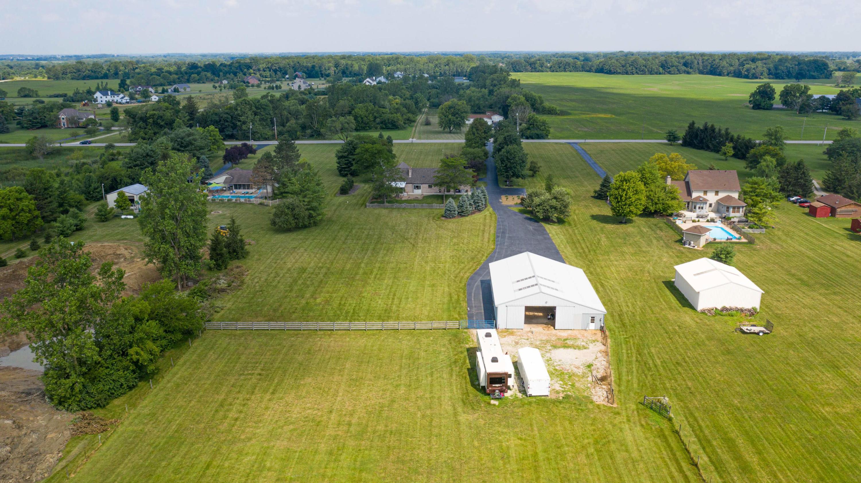 8285 Roberts Road Hilliard, OH 43026 - Photo 8 of 47 Gallery Image 8