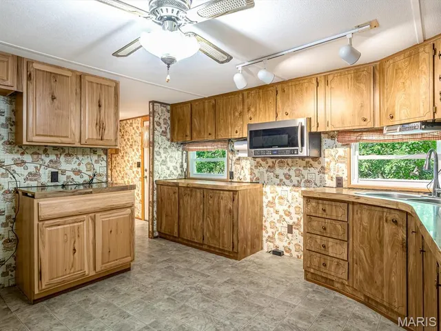 $129,900 | 1741 Iris Street, Chester, IL 62233