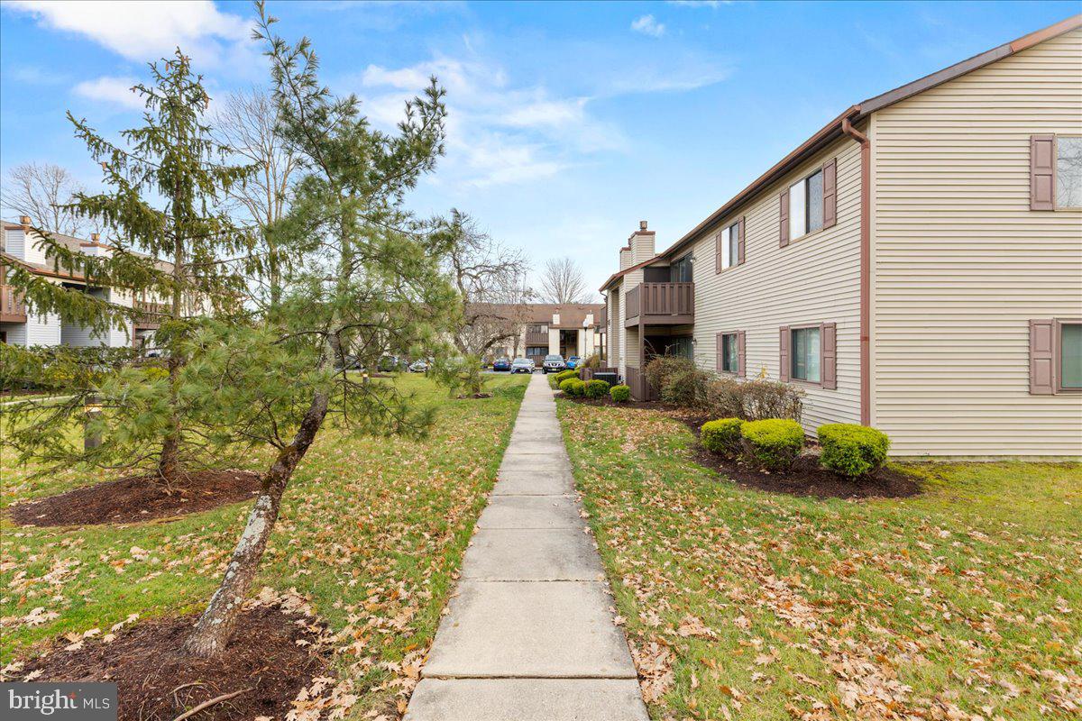 1202 Maresfield Marlton, NJ 08053 - Photo 3 of 30