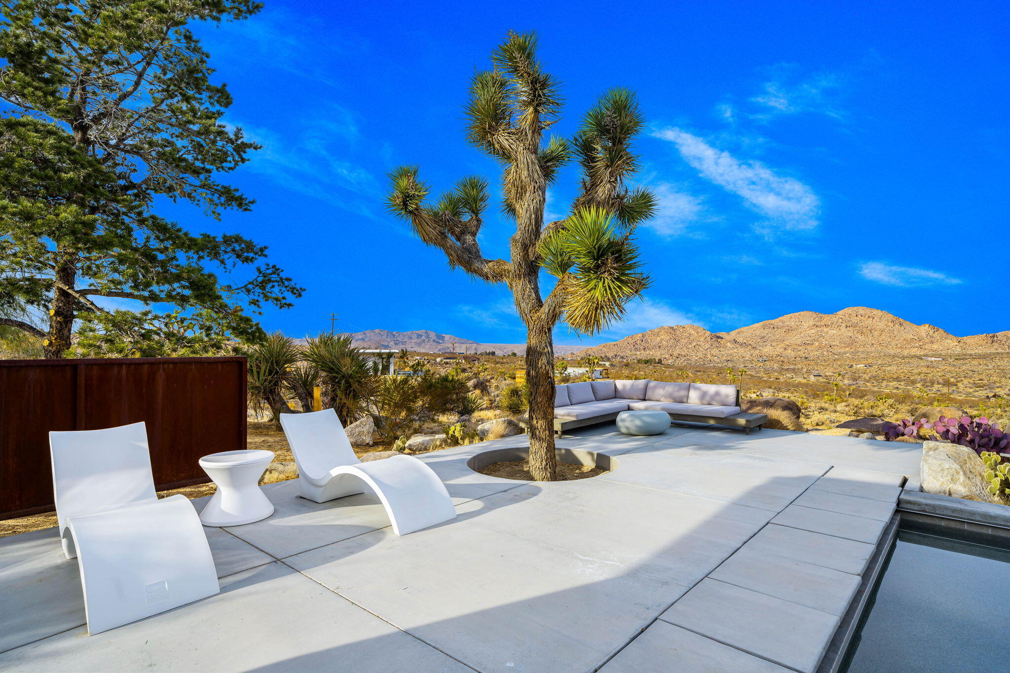 8269 Vía Rocosa Joshua Tree, CA 92252 - Photo 51 of 74 47-web-or-mls-JS_Rocosa_OPMG_0125_047