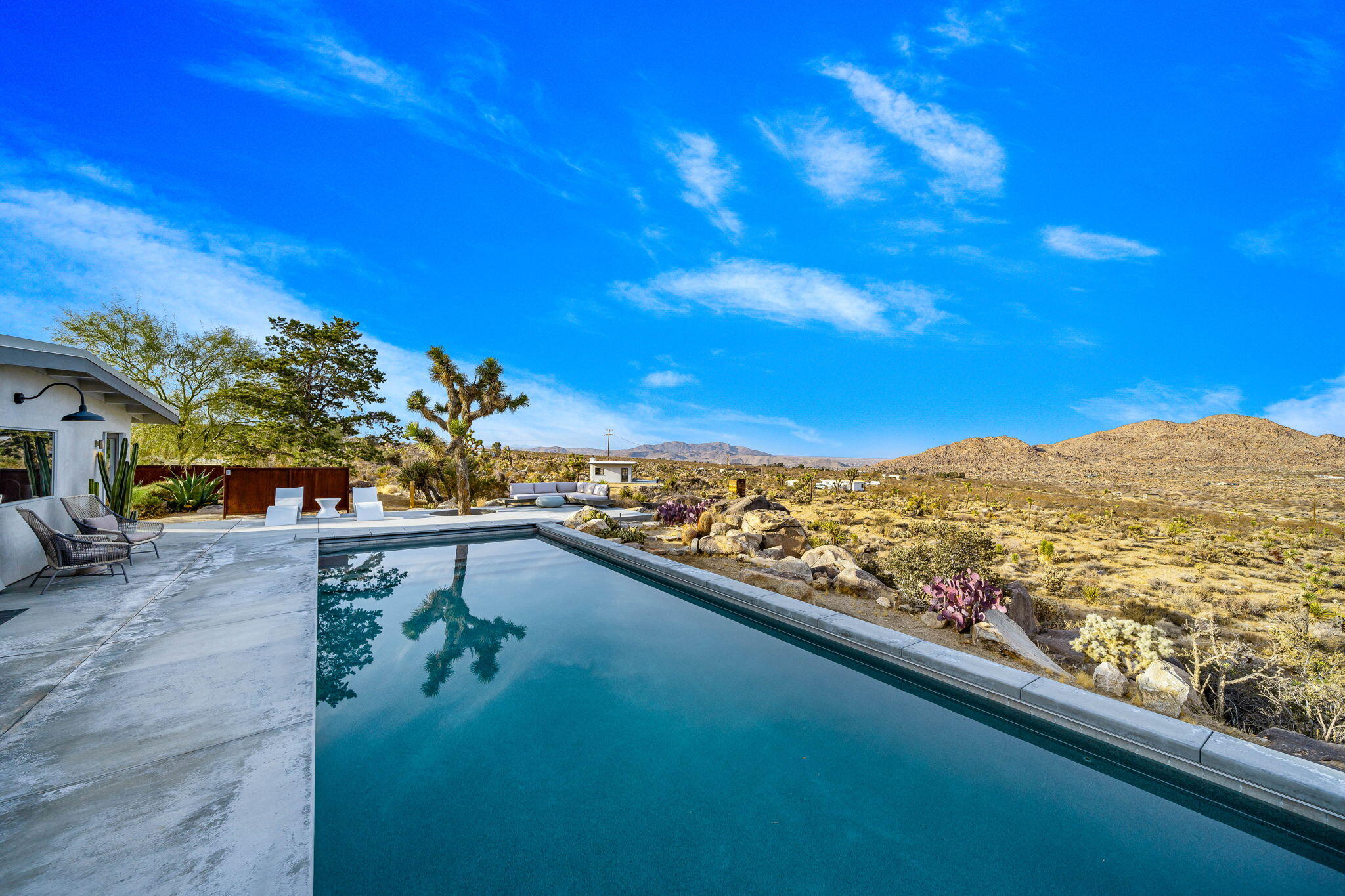8269 Vía Rocosa Joshua Tree, CA 92252 - Photo 58 of 74 a view of a terrace with a lake view
