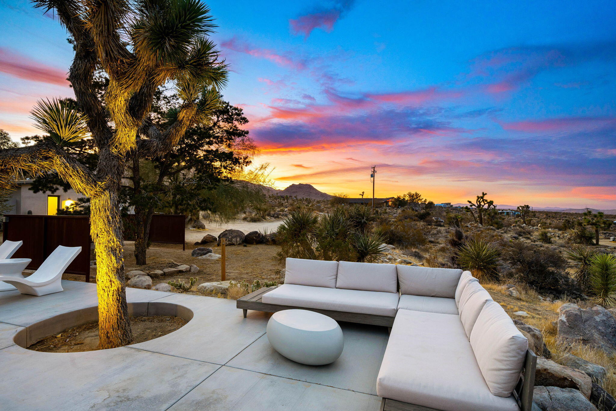 8269 Vía Rocosa Joshua Tree, CA 92252 - Photo 65 of 74 88-web-or-mls-JS_Rocosa_OPMG_0125_088