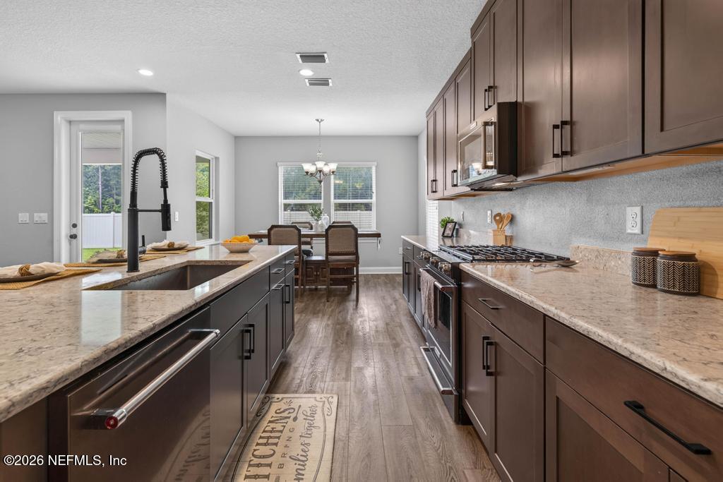 96 Hillendale Circle St. Johns, FL 32259 - Photo 25 of 104 Kitchen