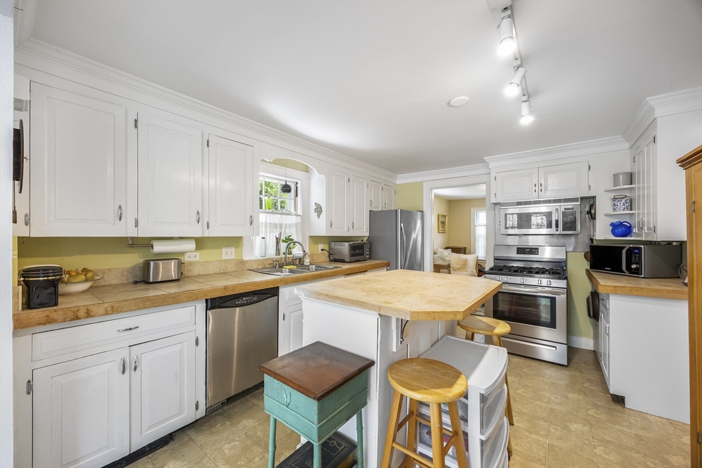 12 Rolfe's Lane Newbury, MA 01951 - Photo 15 of 30