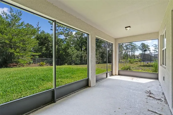 $2,550 | 405 East Freesia Court, DeLand, FL 32724