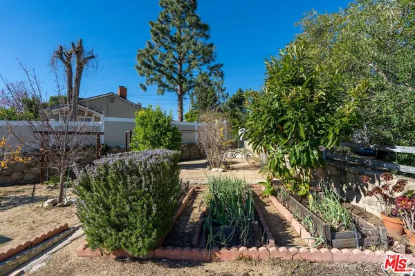 $5,400 | 3340 Alabama Street, La Crescenta, CA 91214