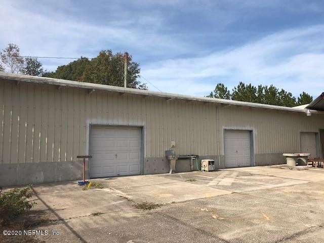 10107 Sandler Road Jacksonville, FL 32222 - Photo 5 of 146 2 car garage up front 3 oversided in bac