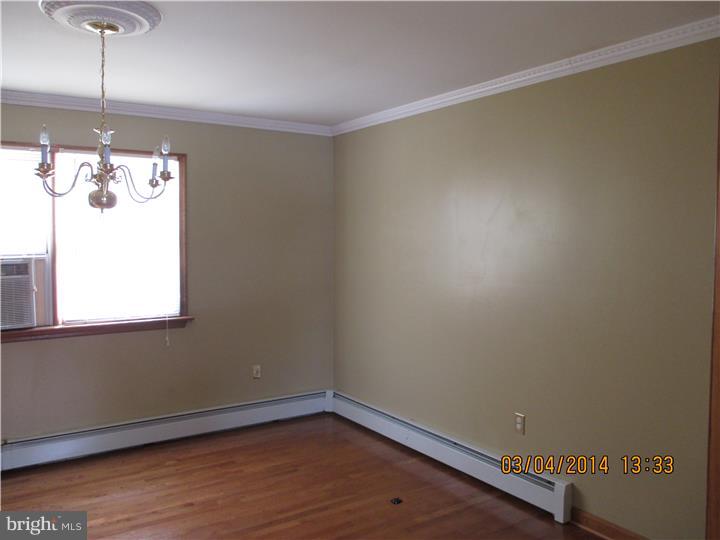 542 Ridge Avenue Atglen, PA 19310 - Photo 8 of 15 Dining Room