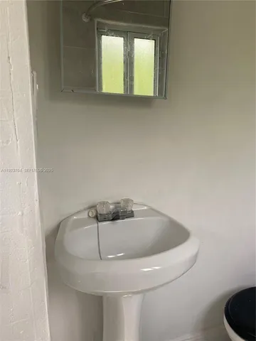 $900 | 1742 Ali Baba Avenue, Unit 4, Opa-Locka, FL 33054