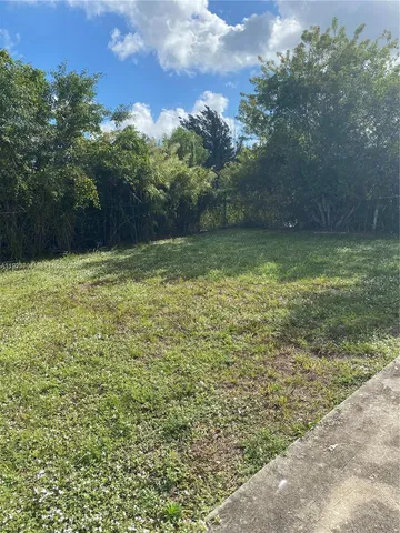 $900 | 1742 Ali Baba Avenue, Unit 4, Opa-Locka, FL 33054