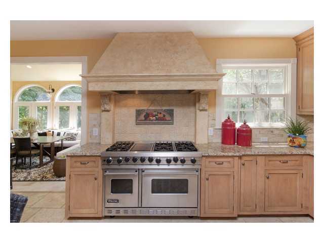 1082 Wyandotte Road Grandview Heights, OH 43212 - Photo 11 of 25