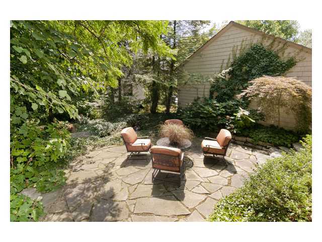 1082 Wyandotte Road Grandview Heights, OH 43212 - Photo 22 of 25