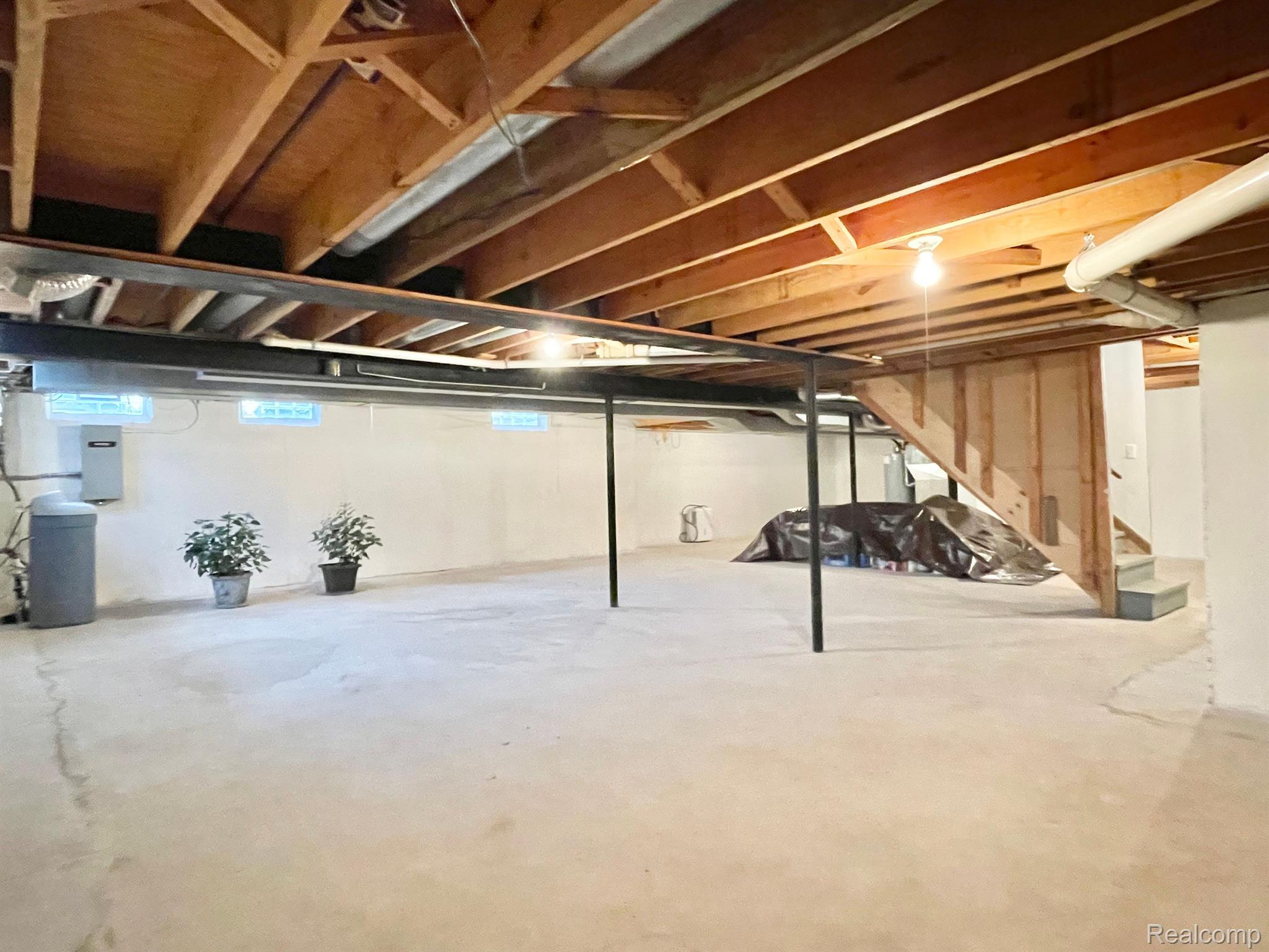 5009 Aintree Road Rochester, MI 48306 - Photo 32 of 41 Full unfinished basement