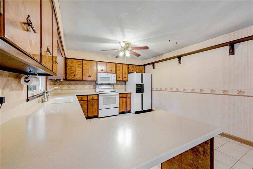 2134 Ridgeview Road Mount Pleasant, PA 15666 - Photo 10 of 37 Gallery Image 10