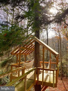 $600,000 | 468 Devils Hole Road, Tobyhanna, PA 18466