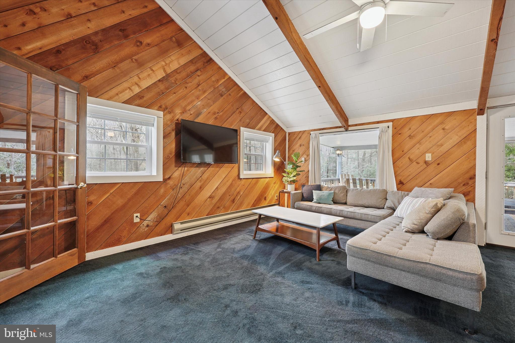 468 Devils Hole Road Tobyhanna, PA 18466 - Photo 7 of 40