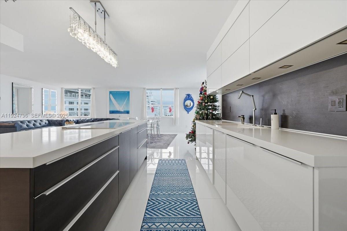 100 Lincoln Road, Unit 747 Miami Beach, FL 33139 - Photo 12 of 38