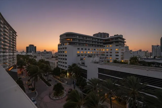 $3,449,000 | 100 Lincoln Road, Unit 747, Miami Beach, FL 33139