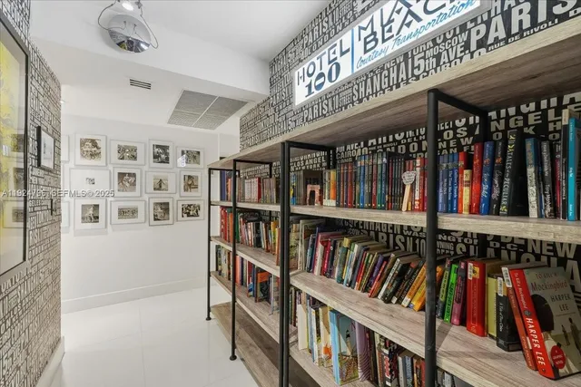 $3,449,000 | 100 Lincoln Road, Unit 747, Miami Beach, FL 33139