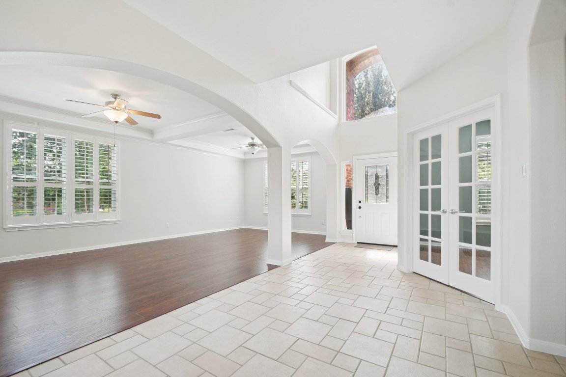 12421 Gun Metal Drive Austin, TX 78739 - Photo 16 of 40 a view of livingroom with window